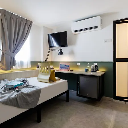 Upstairs Downstairs Coliving Bukit Bintang Hotel